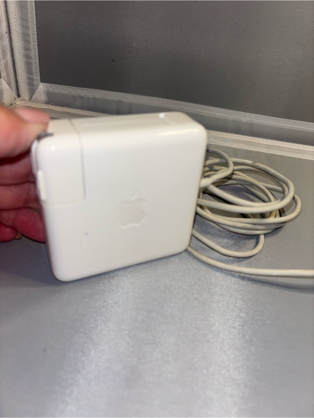 Apple MagSafe 85w Power Adapter for MacBook - Picture 7 of 8